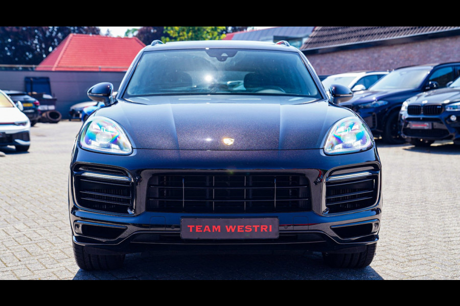 Porsche Cayenne 3.0 E-Hybrid Platinum Edition | Panorama | Sport Chrono | Lane Assist | Trekhaak | Luchtvering | Stoelventilatie