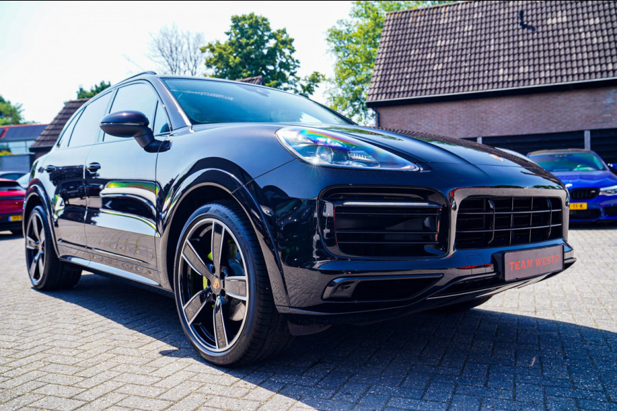 Porsche Cayenne 3.0 E-Hybrid Platinum Edition | Panorama | Sport Chrono | Lane Assist | Trekhaak | Luchtvering | Stoelventilatie