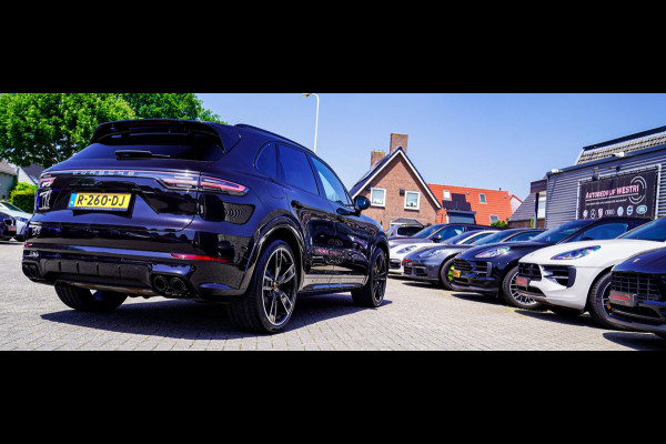 Porsche Cayenne 3.0 E-Hybrid Platinum Edition | Panorama | Sport Chrono | Lane Assist | Trekhaak | Luchtvering | Stoelventilatie