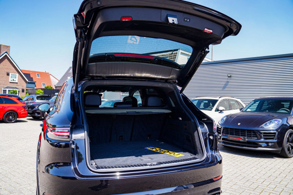 Porsche Cayenne 3.0 E-Hybrid Platinum Edition | Panorama | Sport Chrono | Lane Assist | Trekhaak | Luchtvering | Stoelventilatie