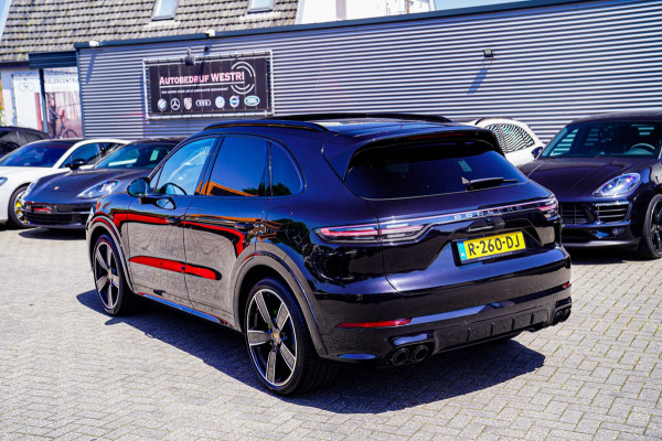 Porsche Cayenne 3.0 E-Hybrid Platinum Edition | Panorama | Sport Chrono | Lane Assist | Trekhaak | Luchtvering | Stoelventilatie