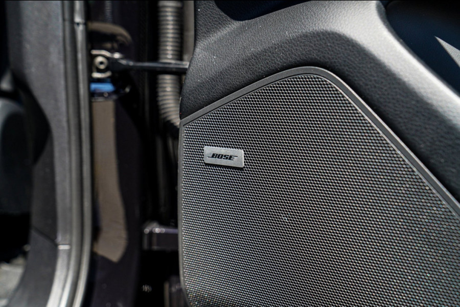 Porsche Cayenne 3.0 E-Hybrid Platinum Edition | Panorama | Sport Chrono | Lane Assist | Trekhaak | Luchtvering | Stoelventilatie