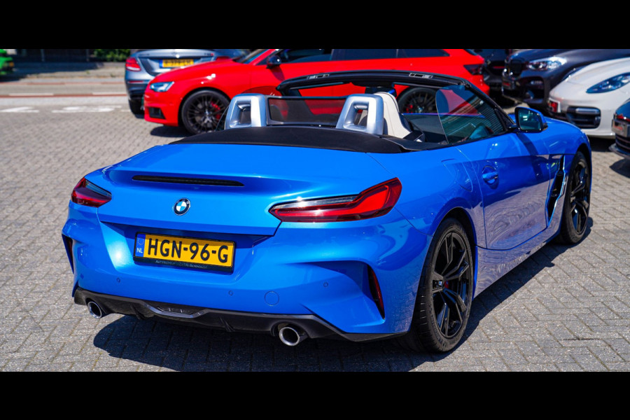 BMW Z4 Roadster SDrive20i High Executive