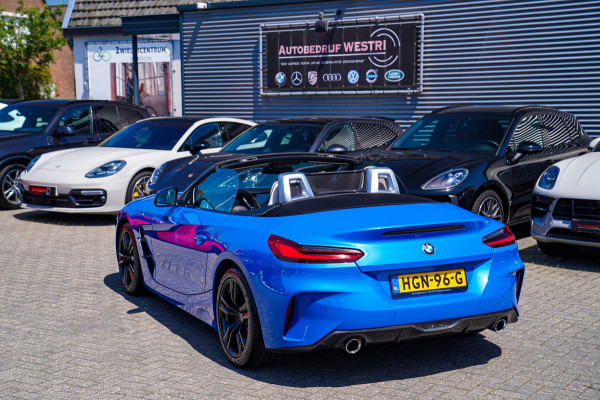 BMW Z4 Roadster SDrive20i High Executive
