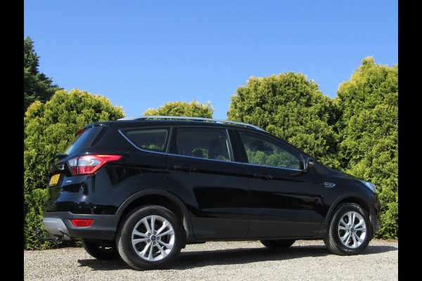 Ford Kuga 1.5 Titanium * Navi * Camera * Trekhaak *