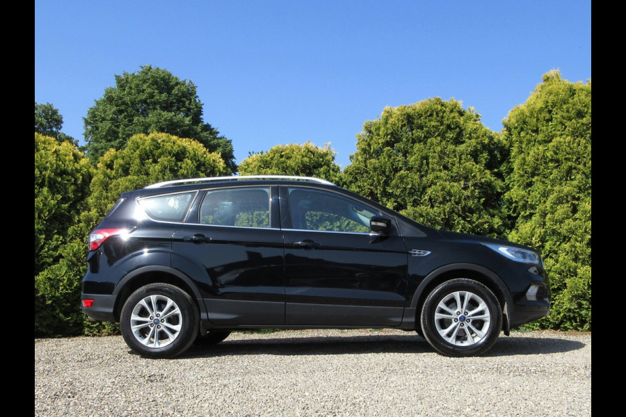 Ford Kuga 1.5 Titanium * Navi * Camera * Trekhaak *