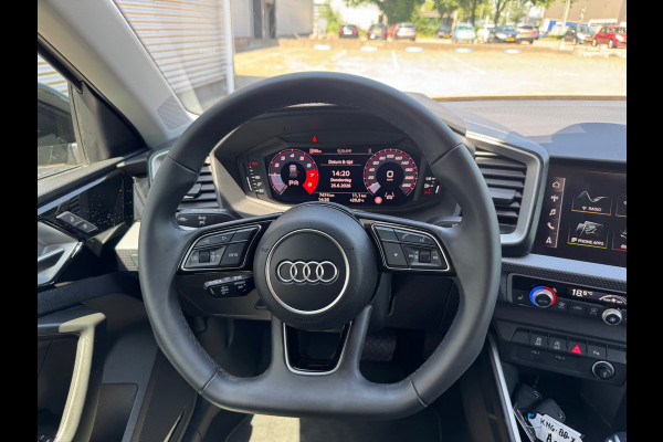 Audi A1 SPORTBACK 25 TFSI S edition