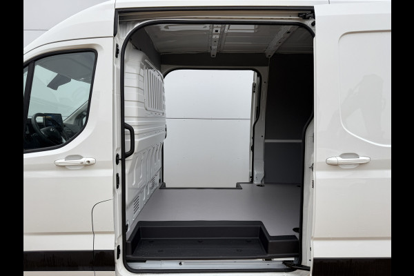 Maxus eDeliver 9 89kWh 398km WLTP L3H2 204PK 80KWh Snelladen Dubbele schuifdeur Apple Carplay Adaptieve Cruise Control Led Airco Stoelverwarming BPM Vrij