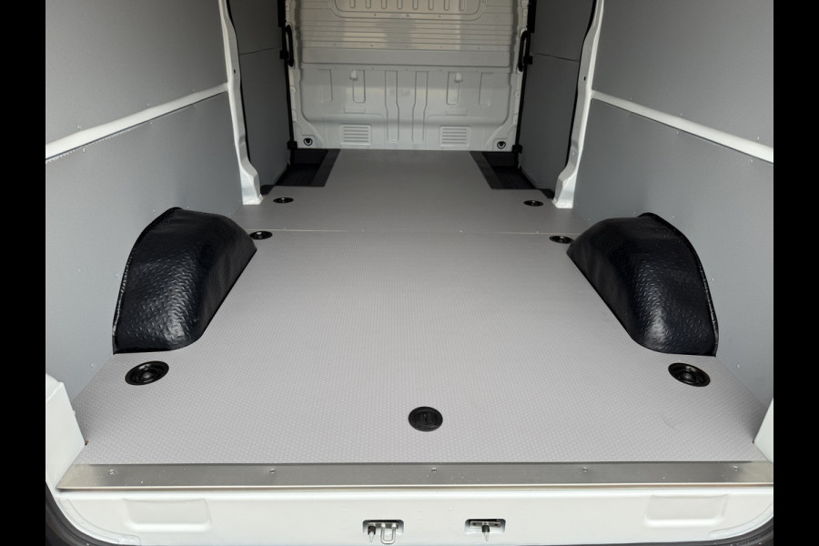 Maxus eDeliver 9 89kWh 398km WLTP L3H2 204PK 80KWh Snelladen Dubbele schuifdeur Apple Carplay Adaptieve Cruise Control Led Airco Stoelverwarming BPM Vrij