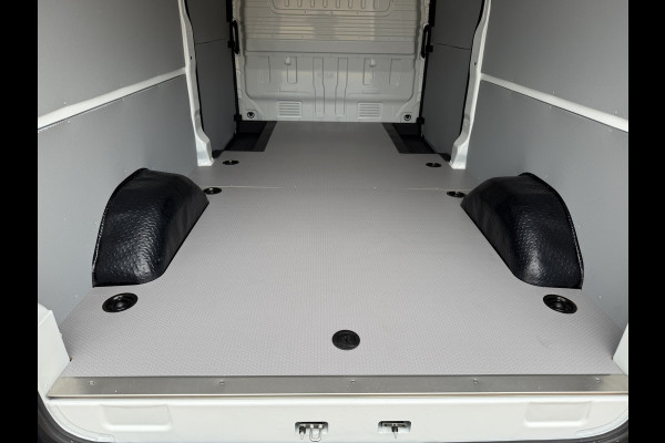Maxus eDeliver 9 89kWh 398km WLTP L3H2 204PK 80KWh Snelladen Dubbele schuifdeur Apple Carplay Adaptieve Cruise Control Led Airco Stoelverwarming BPM Vrij