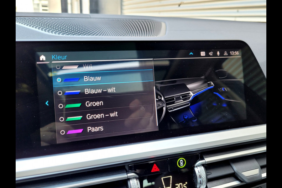 BMW 3 Serie Touring 320e Luxury - Pano, Trekhaak, Laser (NL NAP BTW)
