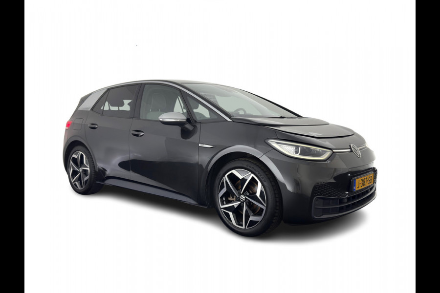 Volkswagen ID.3 First Plus 58 kWh [ 3-Fase-11kW] {SoH-88%} (INCL-BTW) Aut. *FULL-LED | HEATED-COMFORTSEATS | CAMERA | DIGI-COCKPIT | NAVI-FULLMAP | KEYLESS | PRIVACY-GLASS | AMBIENT-LIGHT | ECC | PDC | CRUISE | 19''ALU*