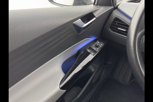 Volkswagen ID.3 First Plus 58 kWh [ 3-Fase-11kW] {SoH-88%} (INCL-BTW) Aut. *FULL-LED | HEATED-COMFORTSEATS | CAMERA | DIGI-COCKPIT | NAVI-FULLMAP | KEYLESS | PRIVACY-GLASS | AMBIENT-LIGHT | ECC | PDC | CRUISE | 19''ALU*