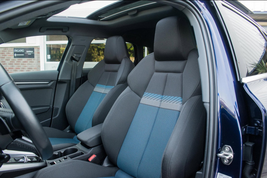 Audi A3 Sportback 35 TFSI Advanced Sport Edition S NL-auto [ Panoramadak Sfeerlicht Matrix Adaptive Cruise Camera Virtual S Line ]
