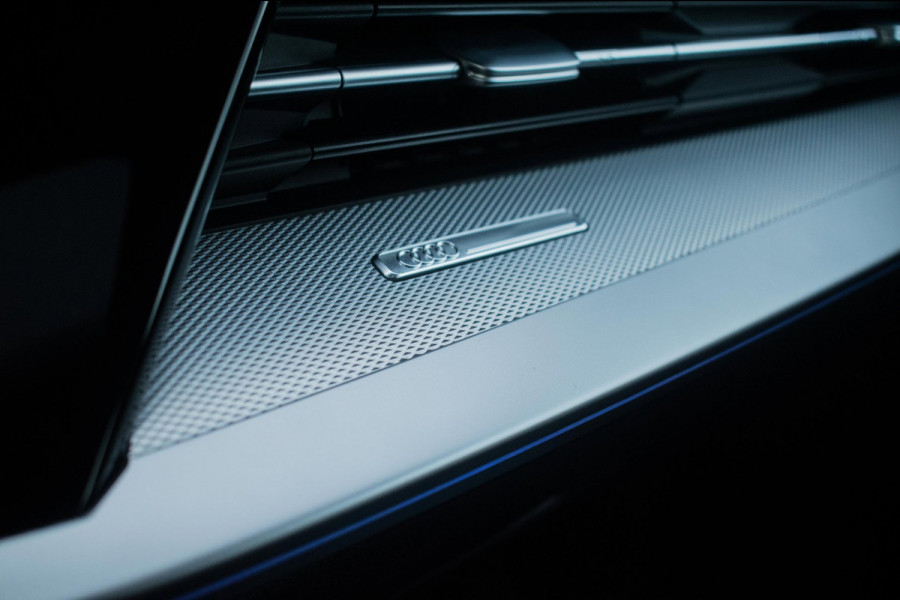 Audi A3 Sportback 35 TFSI Advanced Sport Edition S NL-auto [ Panoramadak Sfeerlicht Matrix Adaptive Cruise Camera Virtual S Line ]