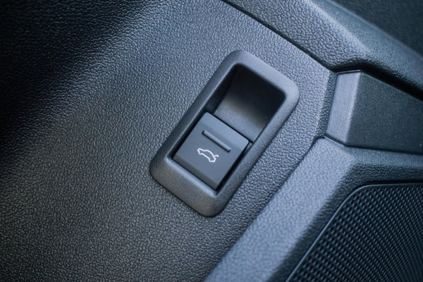 Audi A3 Sportback 35 TFSI Advanced Sport Edition S NL-auto [ Panoramadak Sfeerlicht Matrix Adaptive Cruise Camera Virtual S Line ]