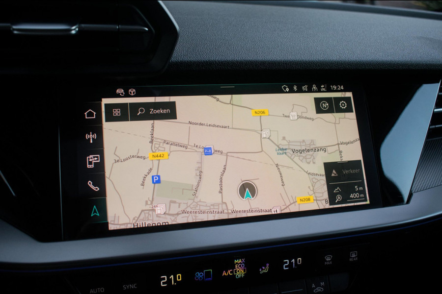 Audi A3 Sportback 35 TFSI Advanced Sport Edition S NL-auto [ Panoramadak Sfeerlicht Matrix Adaptive Cruise Camera Virtual S Line ]