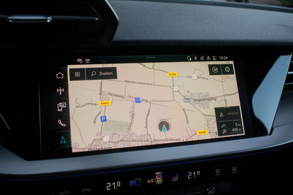 Audi A3 Sportback 35 TFSI Advanced Sport Edition S NL-auto [ Panoramadak Sfeerlicht Matrix Adaptive Cruise Camera Virtual S Line ]