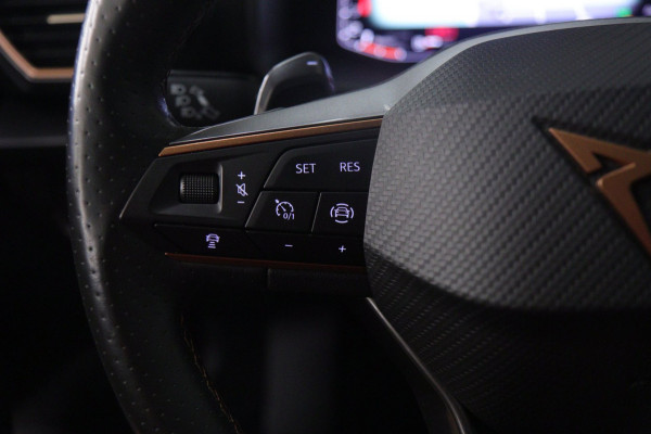 CUPRA Formentor 1.5 TSI Style PANO/CARPLAY/SFEERV/MEM/LANEASSIT/ACC/VOL