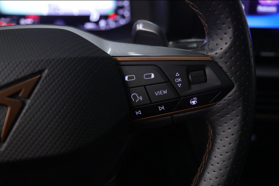 CUPRA Formentor 1.5 TSI Style PANO/CARPLAY/SFEERV/MEM/LANEASSIT/ACC/VOL