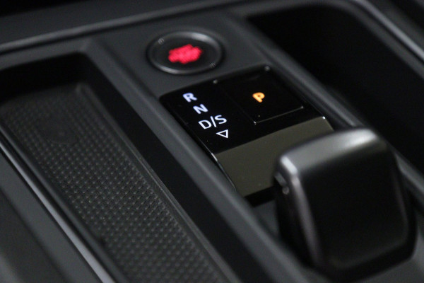 CUPRA Formentor 1.5 TSI Style PANO/CARPLAY/SFEERV/MEM/LANEASSIT/ACC/VOL