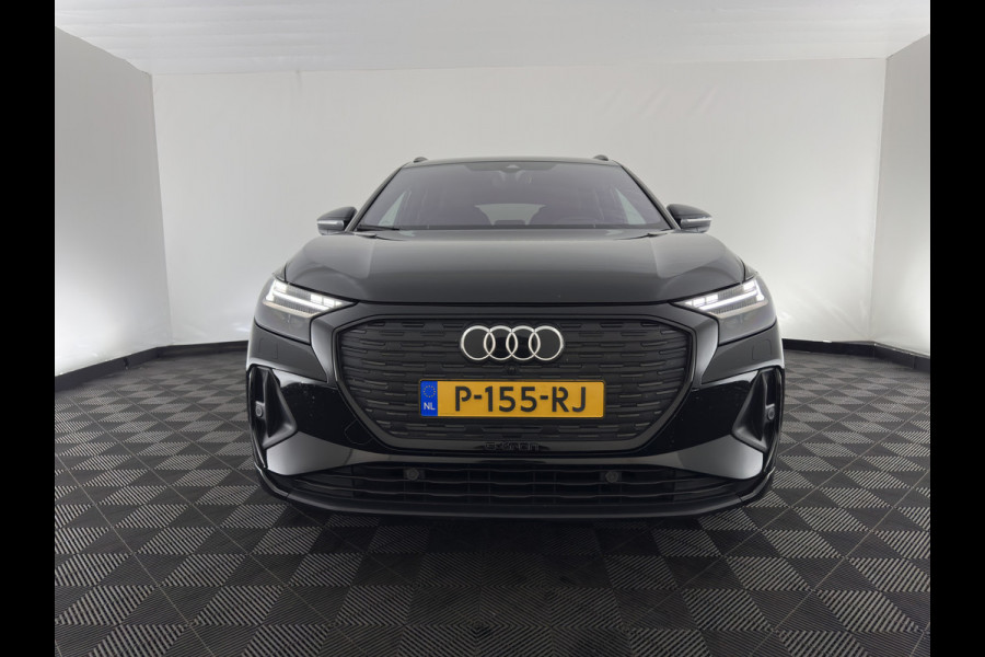 Audi Q4 e-tron 40 Launch edition S Competition 77 kWh [3-Fase-11kW] {SoH-89%} (INCL-BTW) (INCL.BTW) *HEAT-PUMP | HEAD-UP | LEATHER | MATRIX-LED | SONOS-SOUND | ADAPTIVE-CRUISE | HEATED-SPORTSEATS | AMBIENT-LIGHT | DIGI-COCKPIT | CAMERA | KEYLESS | DAB+ | TOWBAR | 20''ALU*
