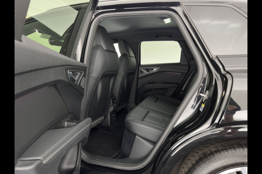 Audi Q4 e-tron 40 Launch edition S Competition 77 kWh [3-Fase-11kW] {SoH-89%} (INCL-BTW) (INCL.BTW) *HEAT-PUMP | HEAD-UP | LEATHER | MATRIX-LED | SONOS-SOUND | ADAPTIVE-CRUISE | HEATED-SPORTSEATS | AMBIENT-LIGHT | DIGI-COCKPIT | CAMERA | KEYLESS | DAB+ | TOWBAR | 20''ALU*