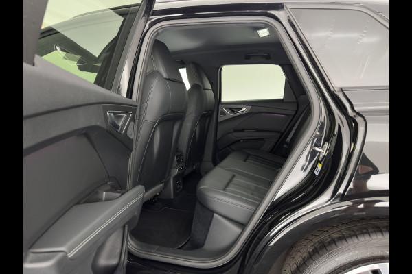 Audi Q4 e-tron 40 Launch edition S Competition 77 kWh [3-Fase-11kW] {SoH-89%} (INCL-BTW) (INCL.BTW) *HEAT-PUMP | HEAD-UP | LEATHER | MATRIX-LED | SONOS-SOUND | ADAPTIVE-CRUISE | HEATED-SPORTSEATS | AMBIENT-LIGHT | DIGI-COCKPIT | CAMERA | KEYLESS | DAB+ | TOWBAR | 20''ALU*