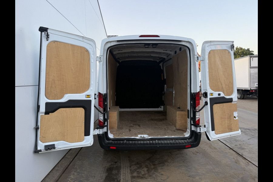 Ford Transit 2.0 TDCI 130PK L2H2 Airco Cruise Control Lane Assist Parkeersensoren v+a Voorruitverwarming