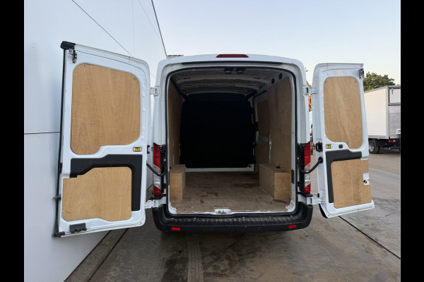 Ford Transit 2.0 TDCI 130PK L2H2 Airco Cruise Control Lane Assist Parkeersensoren v+a Voorruitverwarming