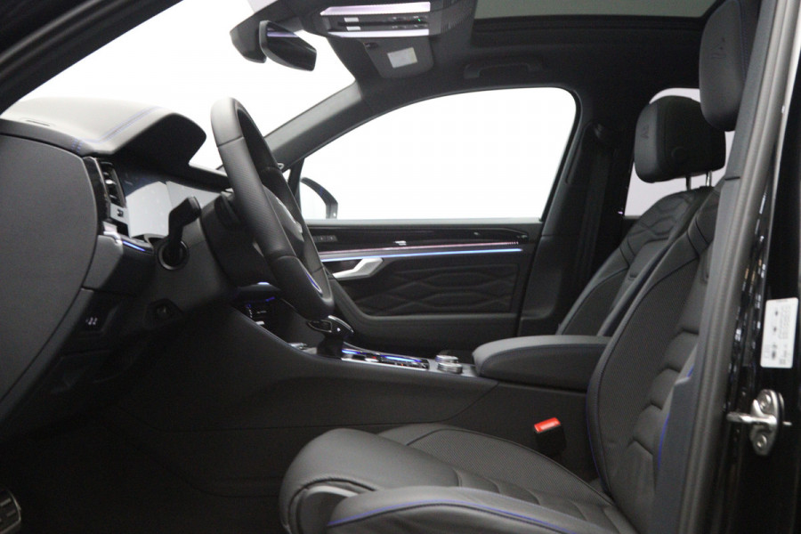 Volkswagen Touareg 3.0 TSi eHybrid 463 PK 4MOTION R Edition PHEV, Panoramadak, DYNAUDIO, 360°