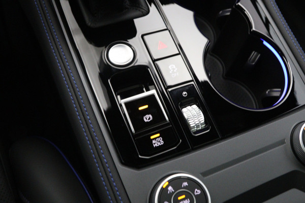 Volkswagen Touareg 3.0 TSi eHybrid 463 PK 4MOTION R Edition PHEV, Panoramadak, DYNAUDIO, 360°