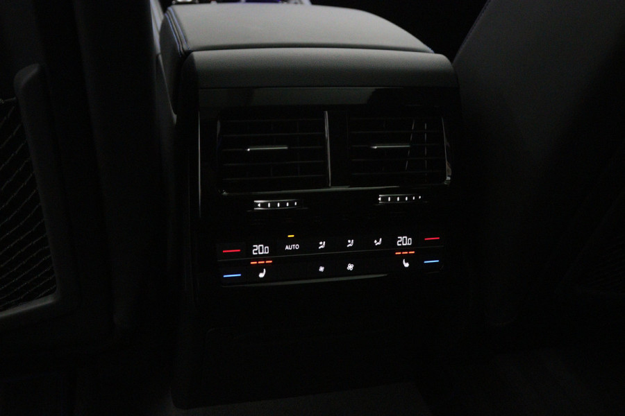 Volkswagen Touareg 3.0 TSi eHybrid 463 PK 4MOTION R Edition PHEV, Panoramadak, DYNAUDIO, 360°