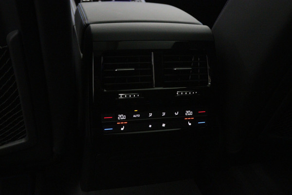 Volkswagen Touareg 3.0 TSi eHybrid 463 PK 4MOTION R Edition PHEV, Panoramadak, DYNAUDIO, 360°