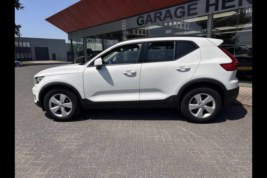 Volvo XC40 1.5 T2 Momentum Core | Navi | Apple Carplay/Android auto | Clima | Cruise Control | trekgewicht geremd 1600kg |
