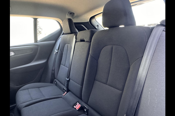 Volvo XC40 1.5 T2 Momentum Core | Navi | Apple Carplay/Android auto | Clima | Cruise Control | trekgewicht geremd 1600kg |