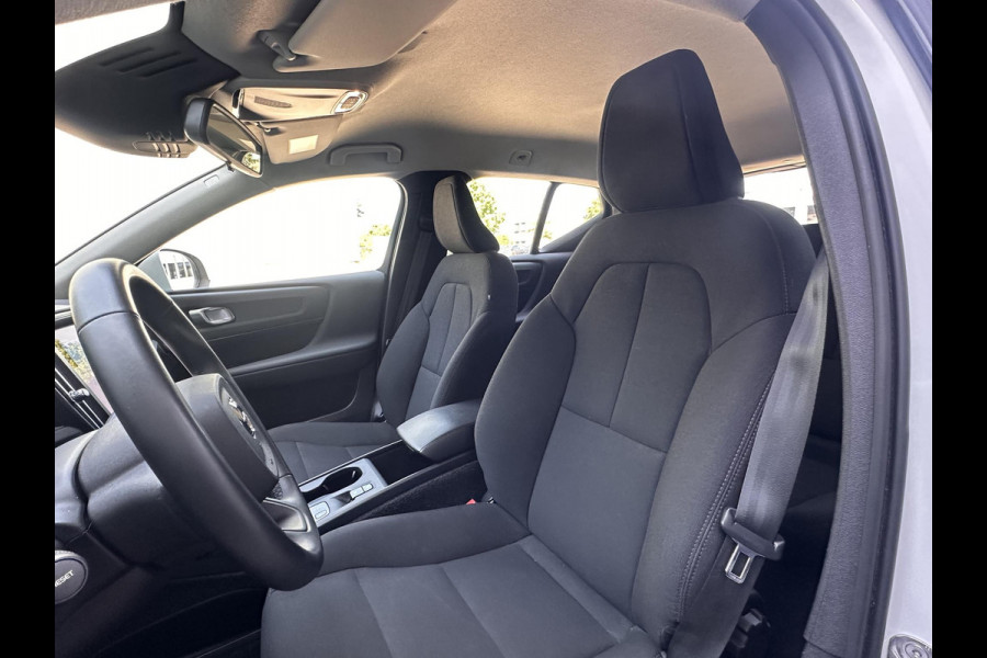 Volvo XC40 1.5 T2 Momentum Core | Navi | Apple Carplay/Android auto | Clima | Cruise Control | trekgewicht geremd 1600kg |