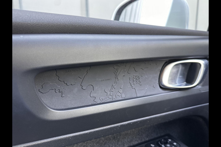 Volvo XC40 1.5 T2 Momentum Core | Navi | Apple Carplay/Android auto | Clima | Cruise Control | trekgewicht geremd 1600kg |