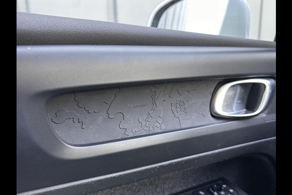 Volvo XC40 1.5 T2 Momentum Core | Navi | Apple Carplay/Android auto | Clima | Cruise Control | trekgewicht geremd 1600kg |