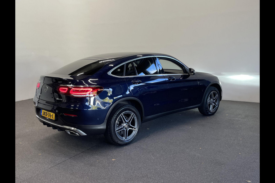 Mercedes-Benz GLC Coupé 300e 4MATIC 320pk PHEV AMG Line Navigatie Apple Carplay/Android Auto Camera Parkeersensoren Cruise Control Full Led Elektrische achterklep Stoelverwarming Climate Control Lichtmetalen velgen