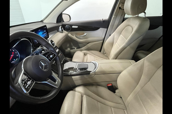 Mercedes-Benz GLC Coupé 300e 4MATIC 320pk PHEV AMG Line Navigatie Apple Carplay/Android Auto Camera Parkeersensoren Cruise Control Full Led Elektrische achterklep Stoelverwarming Climate Control Lichtmetalen velgen