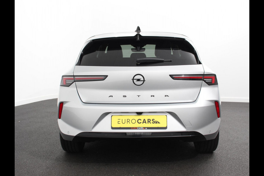 Opel Astra 1.2 Automaat GS Line Climate control Adaptive cruise control LED Voorstoelen verwarmd Stuurwiel verwarmd Achteruitrij camera 360* Sfeer verlichting Apple carplay/ Android auto