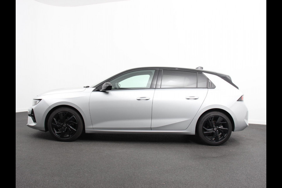 Opel Astra 1.2 Automaat GS Line Climate control Adaptive cruise control LED Voorstoelen verwarmd Stuurwiel verwarmd Achteruitrij camera 360* Sfeer verlichting Apple carplay/ Android auto