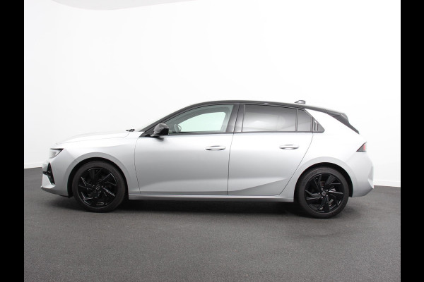 Opel Astra 1.2 Automaat GS Line Climate control Adaptive cruise control LED Voorstoelen verwarmd Stuurwiel verwarmd Achteruitrij camera 360* Sfeer verlichting Apple carplay/ Android auto