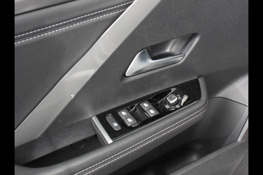 Opel Astra 1.2 Automaat GS Line Climate control Adaptive cruise control LED Voorstoelen verwarmd Stuurwiel verwarmd Achteruitrij camera 360* Sfeer verlichting Apple carplay/ Android auto