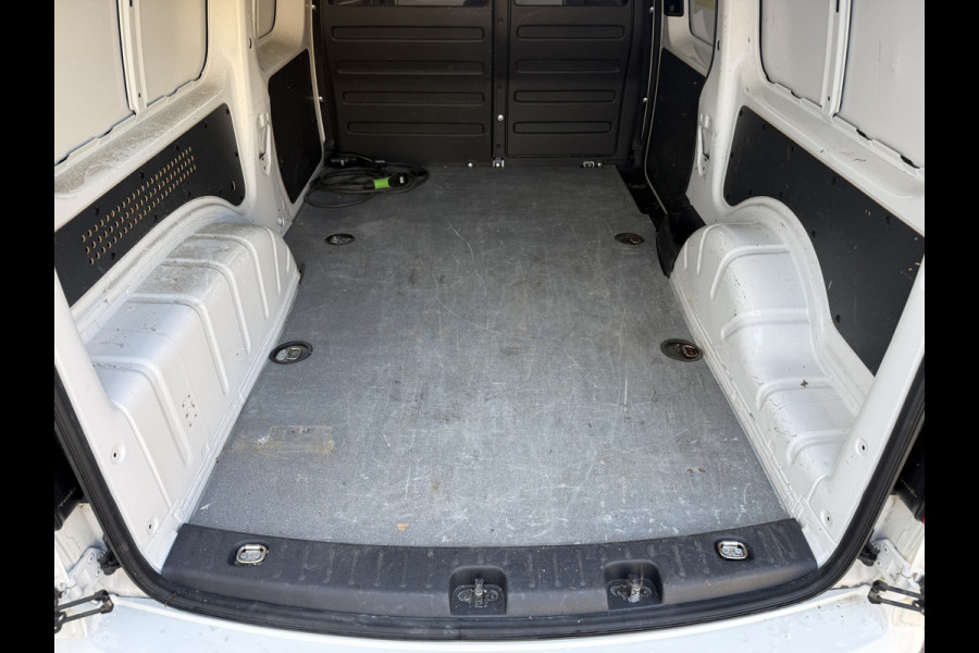 Volkswagen E-Caddy 113PK Elektrisch Caddy ABT Maxi 37,3kWh 159km WLTP L2H1 Trekhaak Airco Carplay Stoelverwarming Parkeersensoren