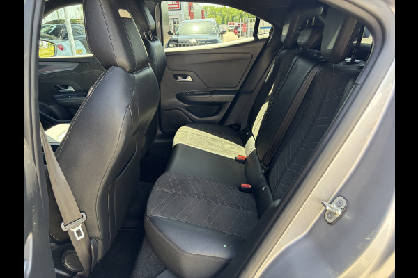 Opel Mokka 1.2 Turbo 131 PK Ultimate | Camera | Stoelverwarming | Trekhaak