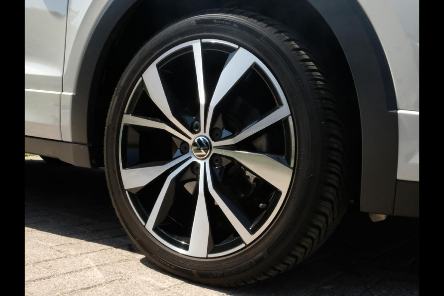 Volkswagen T-Cross 1.5 TSI R-Line Edition 150pk | Camera | Adaptive Cruise | Stoelverwarming | Climate Control | CarPlay
