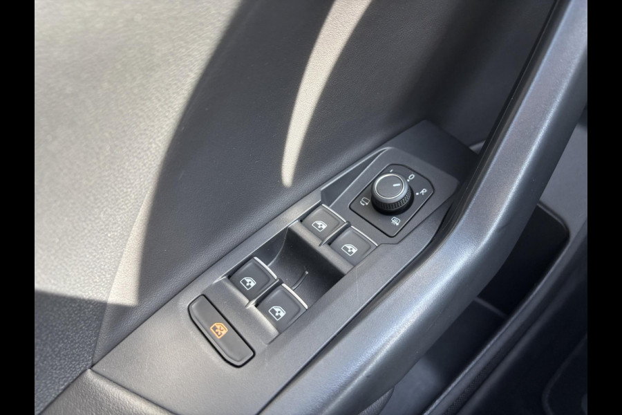 Volkswagen T-Cross 1.5 TSI R-Line Edition 150pk | Camera | Adaptive Cruise | Stoelverwarming | Climate Control | CarPlay