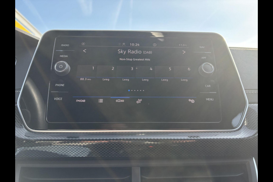 Volkswagen T-Cross 1.5 TSI R-Line Edition 150pk | Camera | Adaptive Cruise | Stoelverwarming | Climate Control | CarPlay